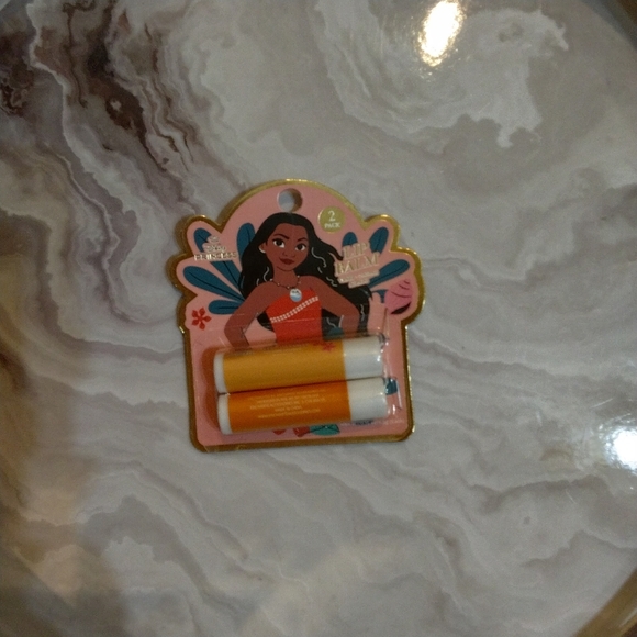 Disney Moana Skincare and Socks 5 Piece Bundle - Picture 4 of 7